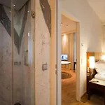 Hotel Grand Mussmann 4*